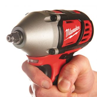 Гайковерт ударный аккумуляторный Milwaukee M18 BIW38-0